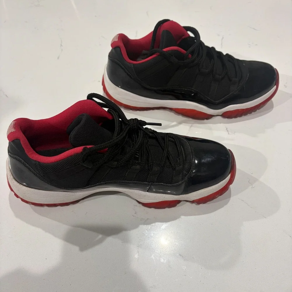 Air Jordan 11 Retro Low Bred Black True Red White 528895-012 Mens Size 12